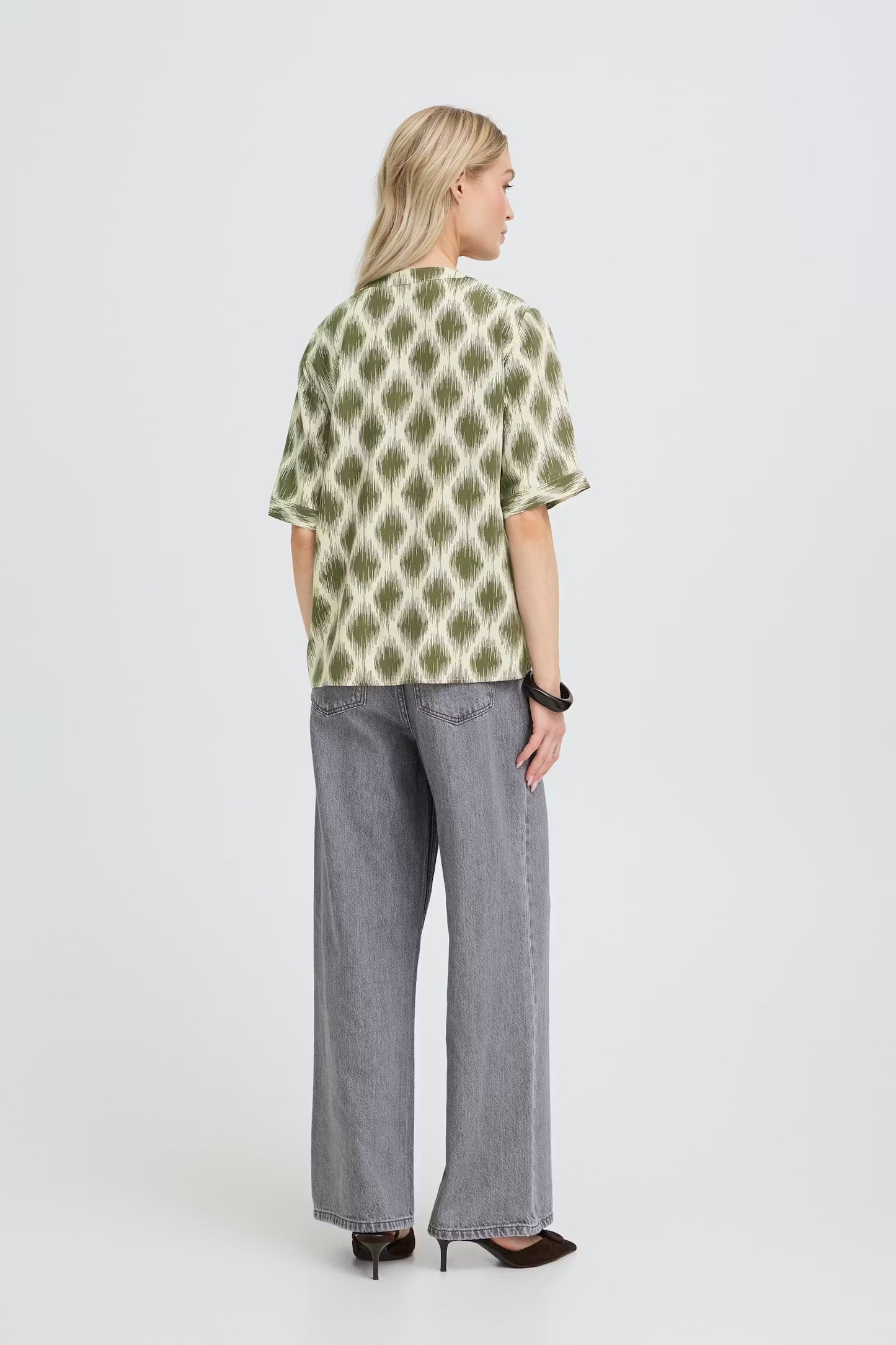 Top Bymmjoella V Neck