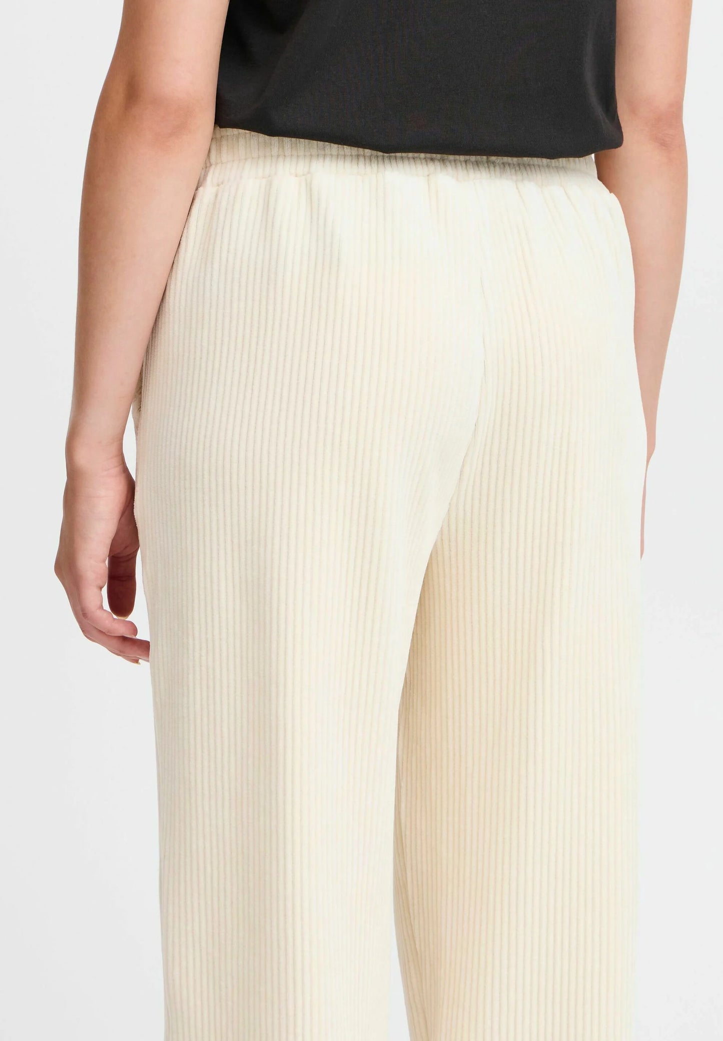 Pantalon Ihtamary Cropped