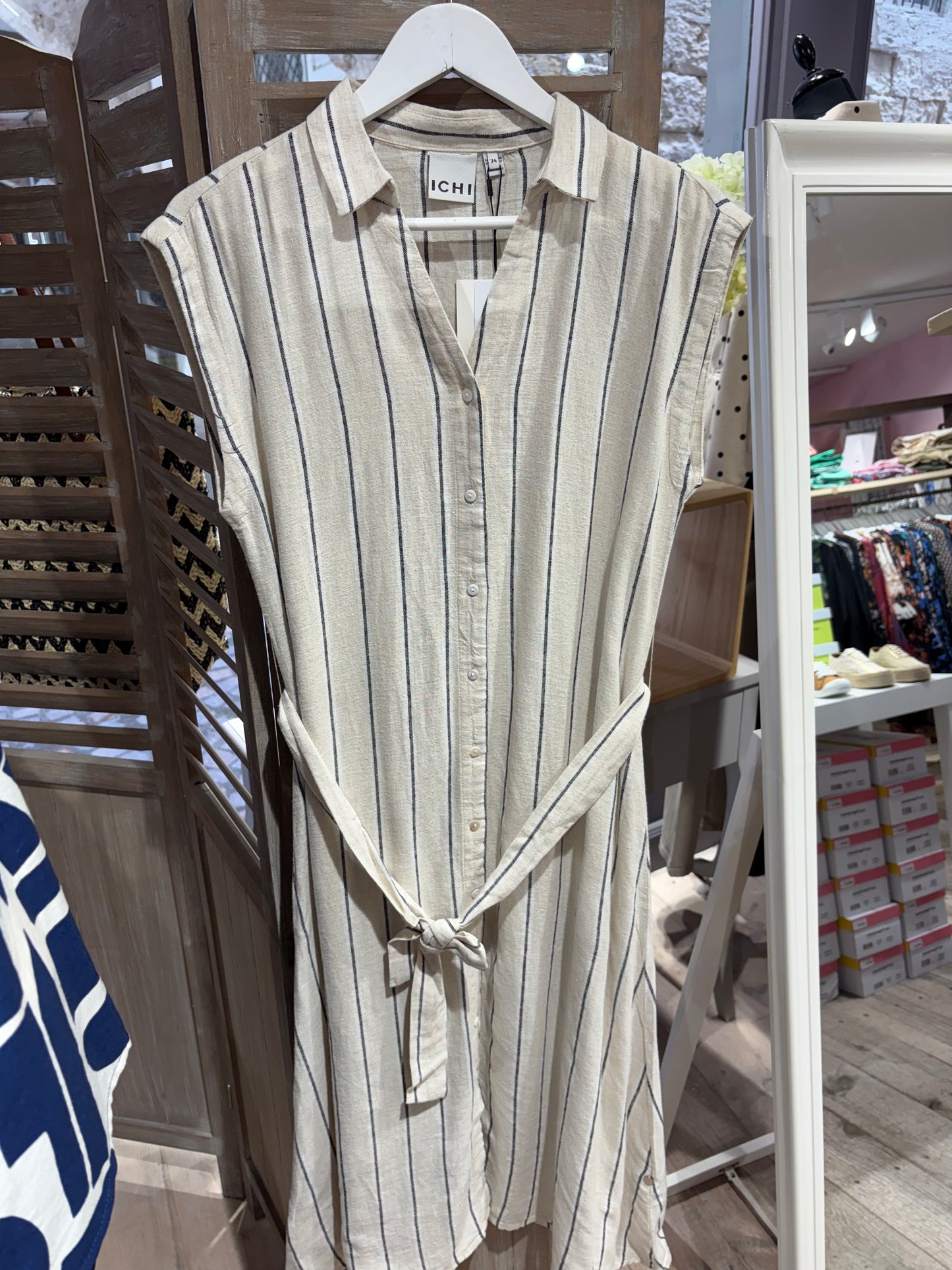 Robe 3 ihlino