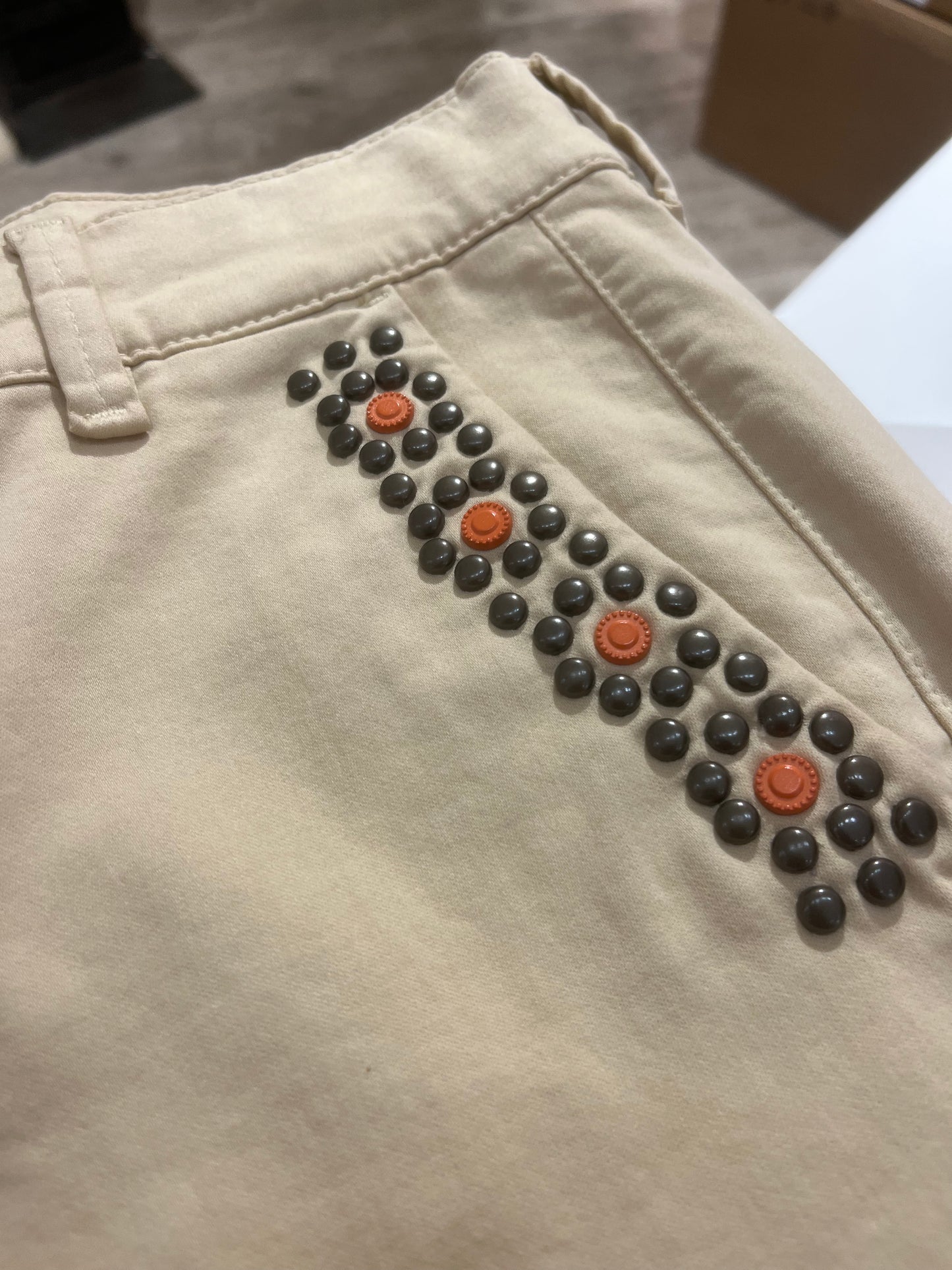 Chino Stud Sable