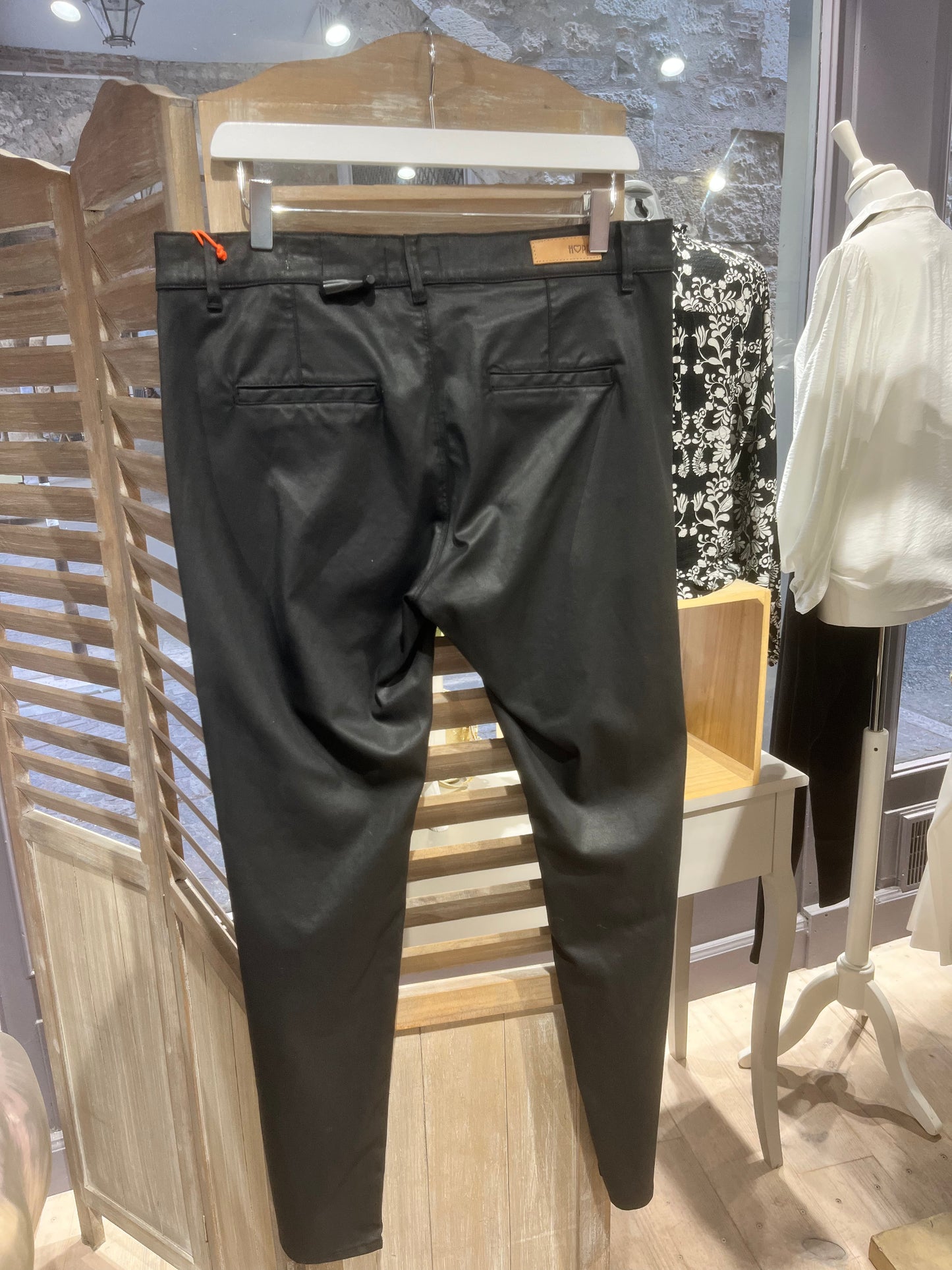 Pantalon Stud noir H21
