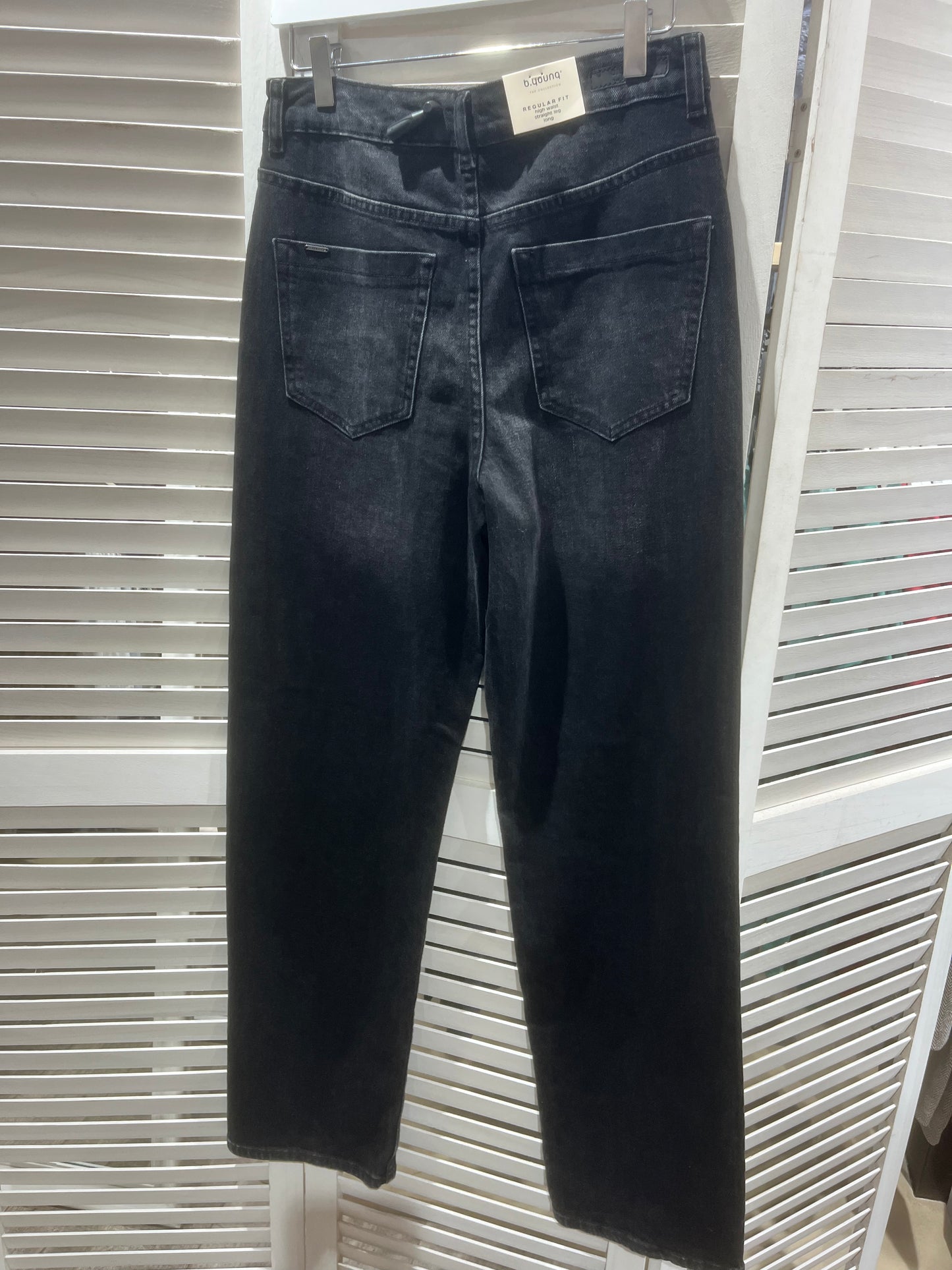 Jeans bylara