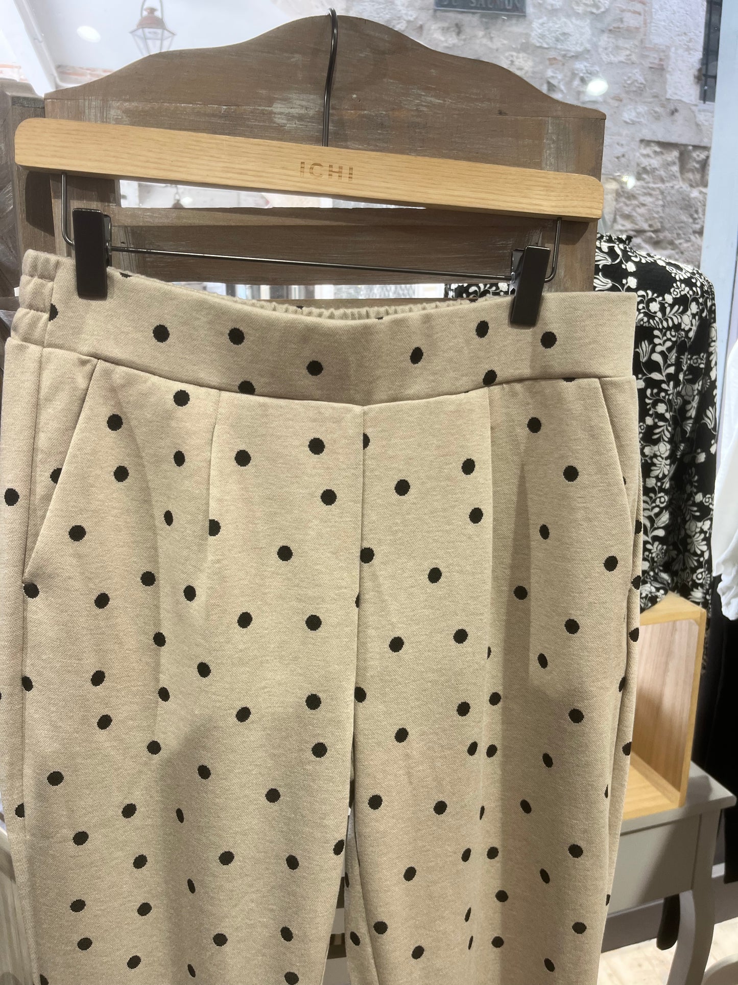 Pantalon Byrowan crop pants