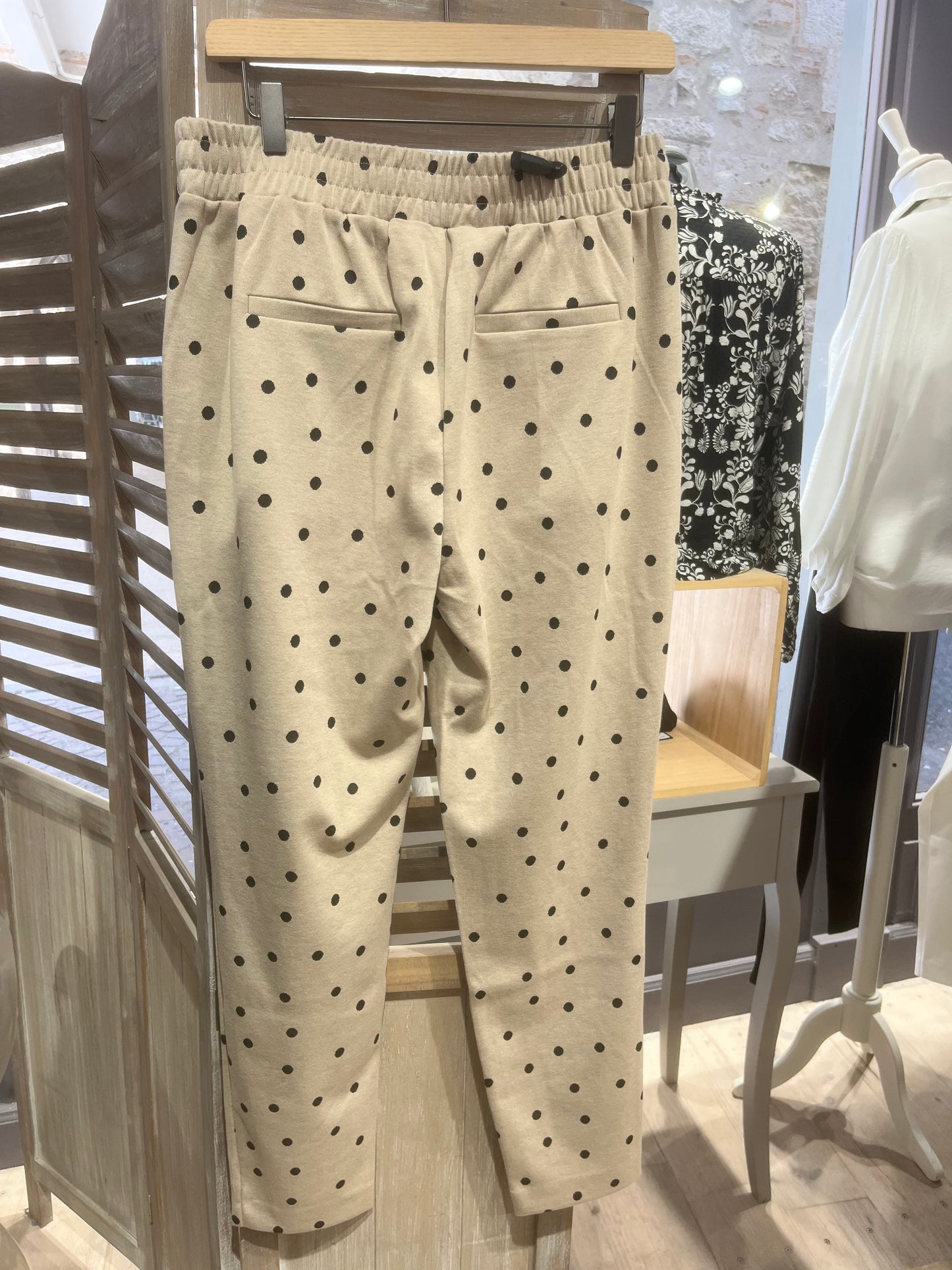 Pantalon Byrowan crop pants