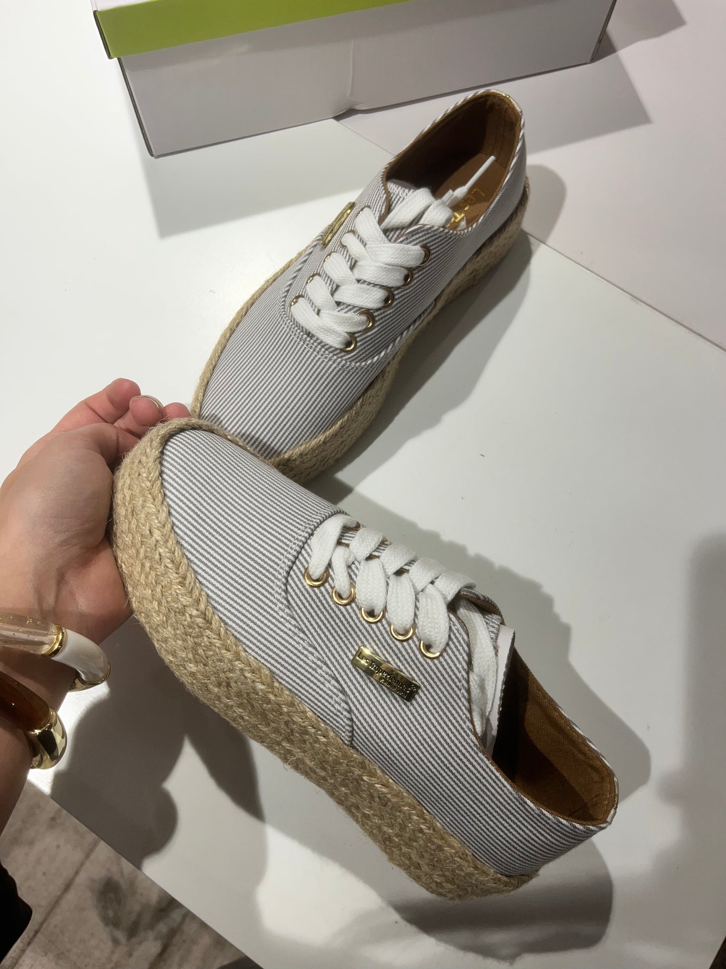 Les Tropéziennes par M Belarbi - Beige rayures fines