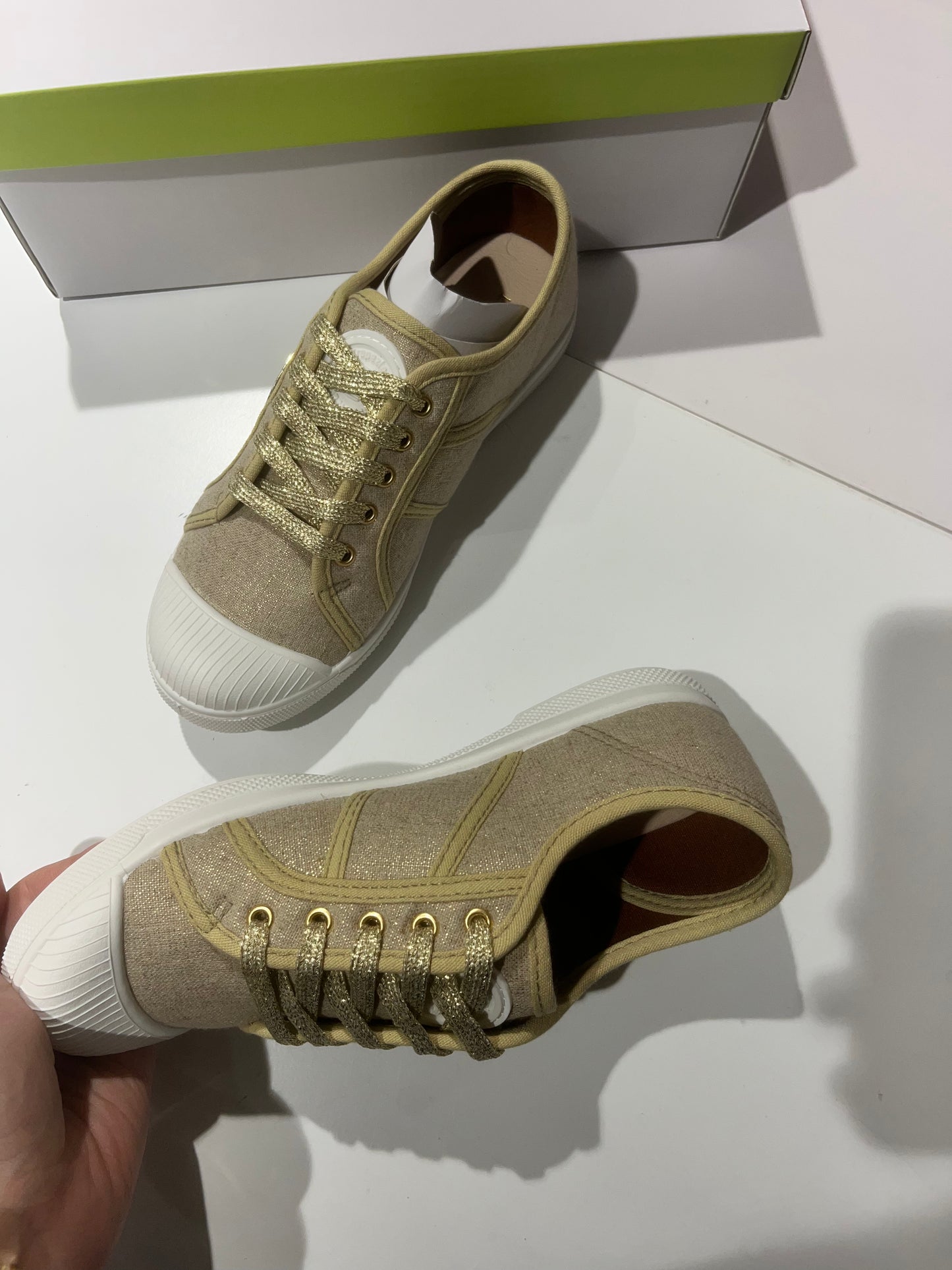 Les Tropéziennes par M Belarbi - CLORUNI - Or/beige