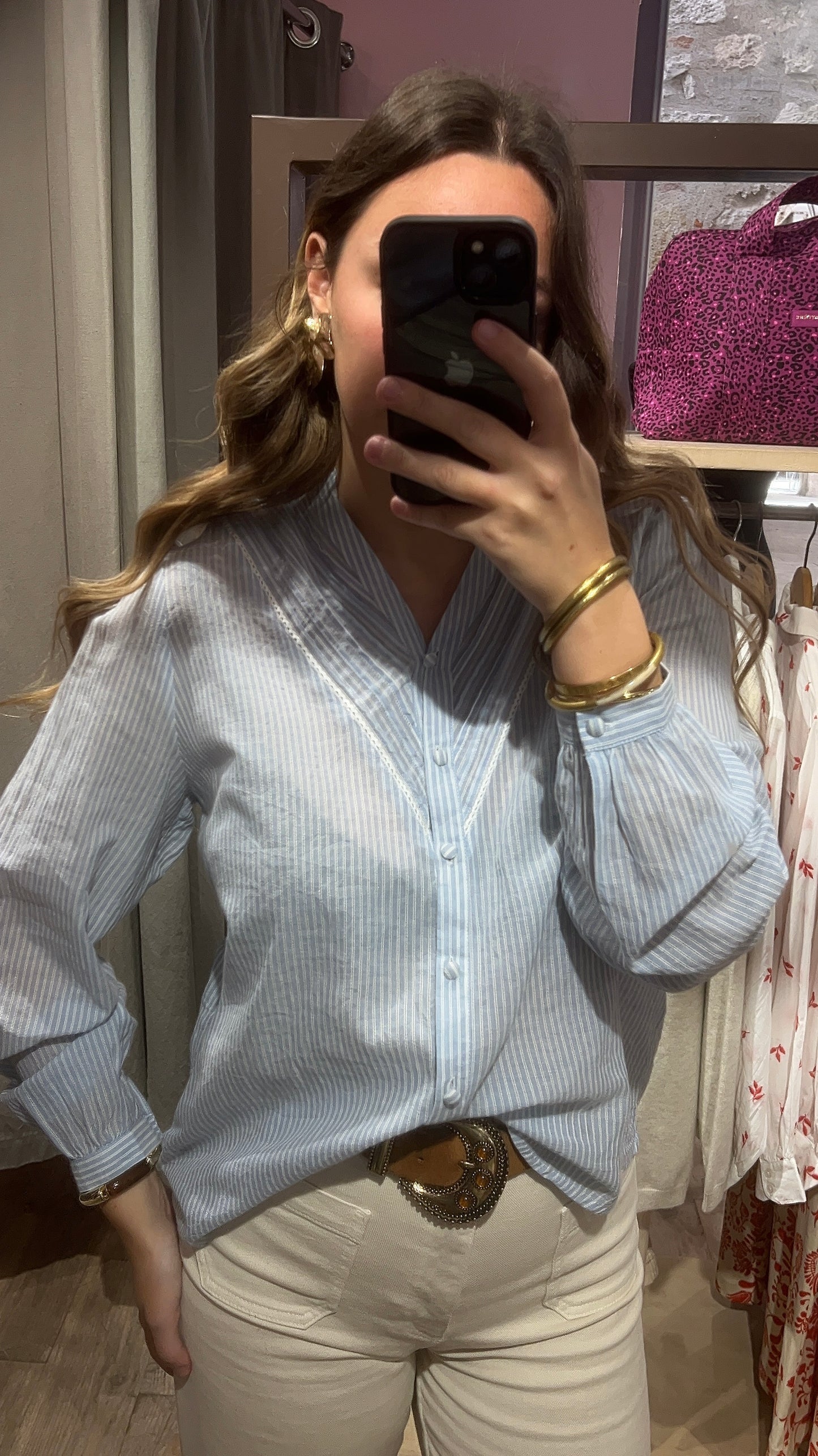 Blouse ihromancy