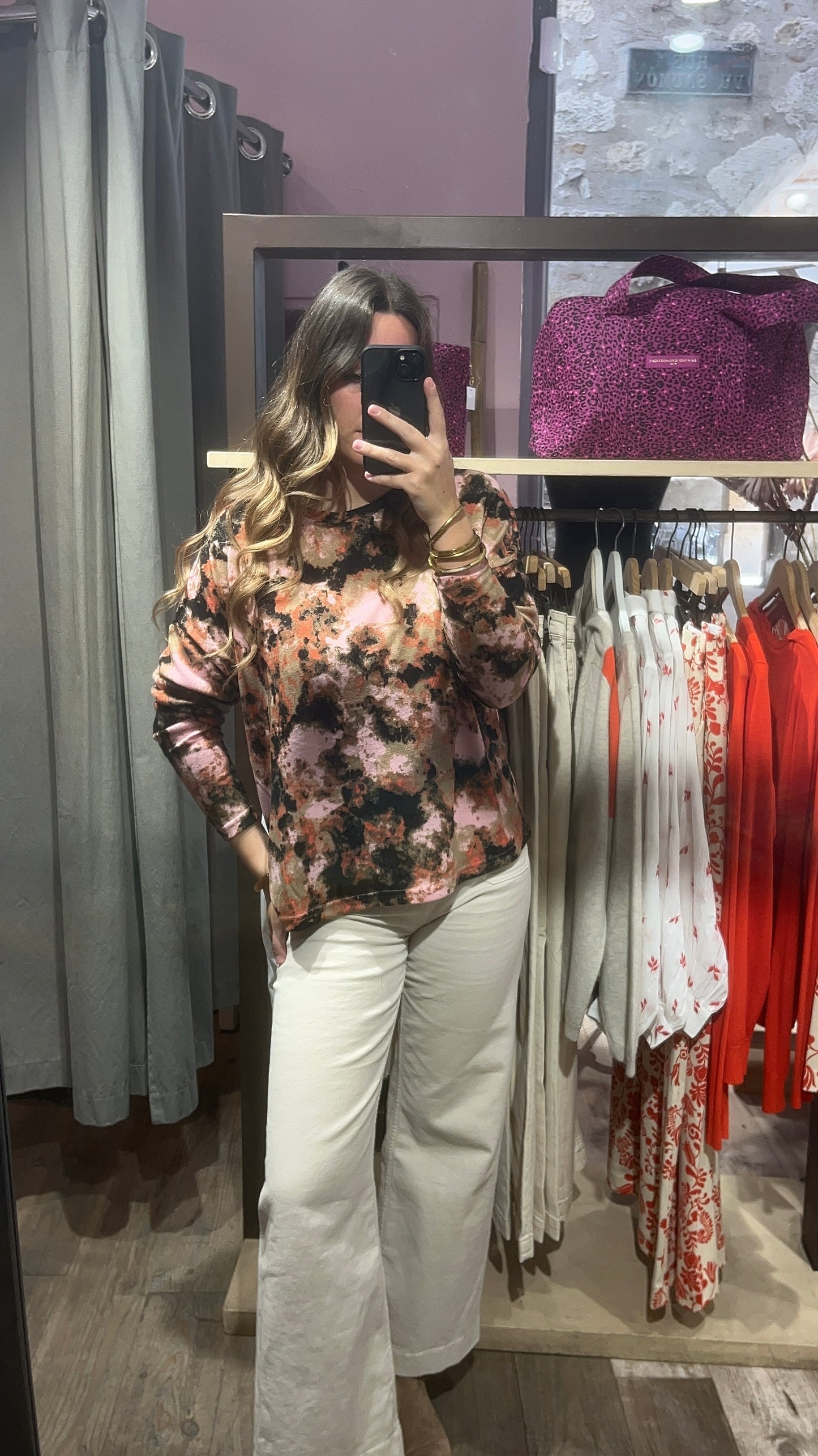 Pull fin bypieta