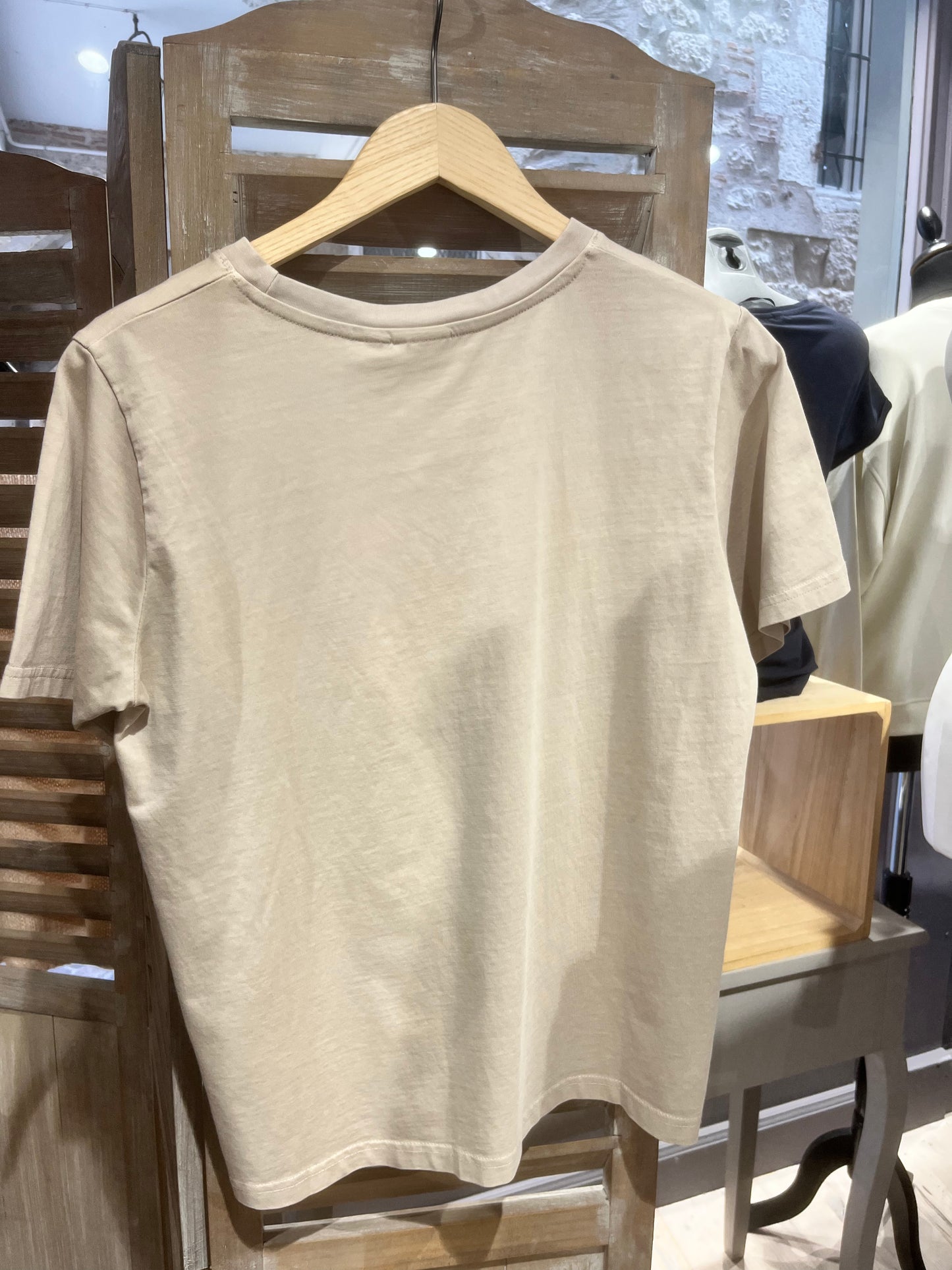 T-shirt ihnarini