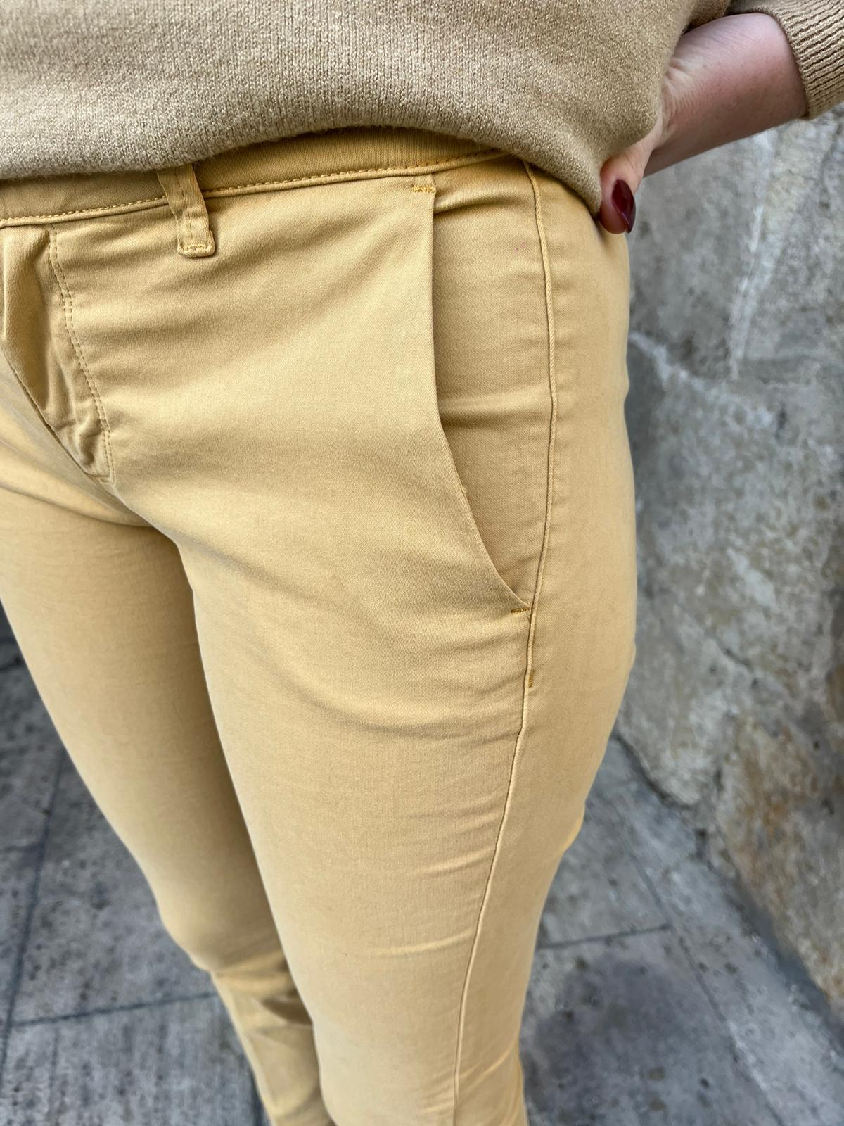 Chino Joy Cinnamon Beige - Happy