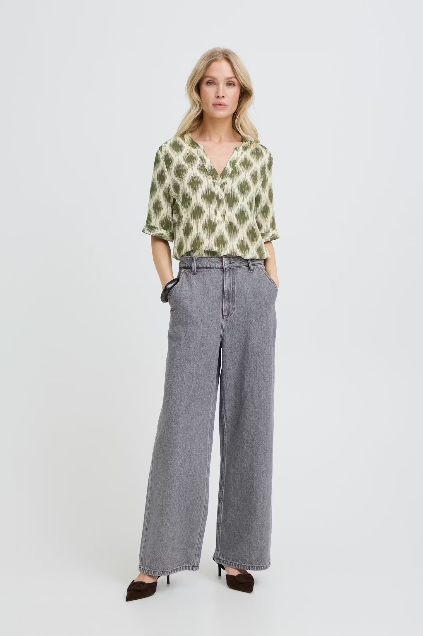 Top Bymmjoella V Neck