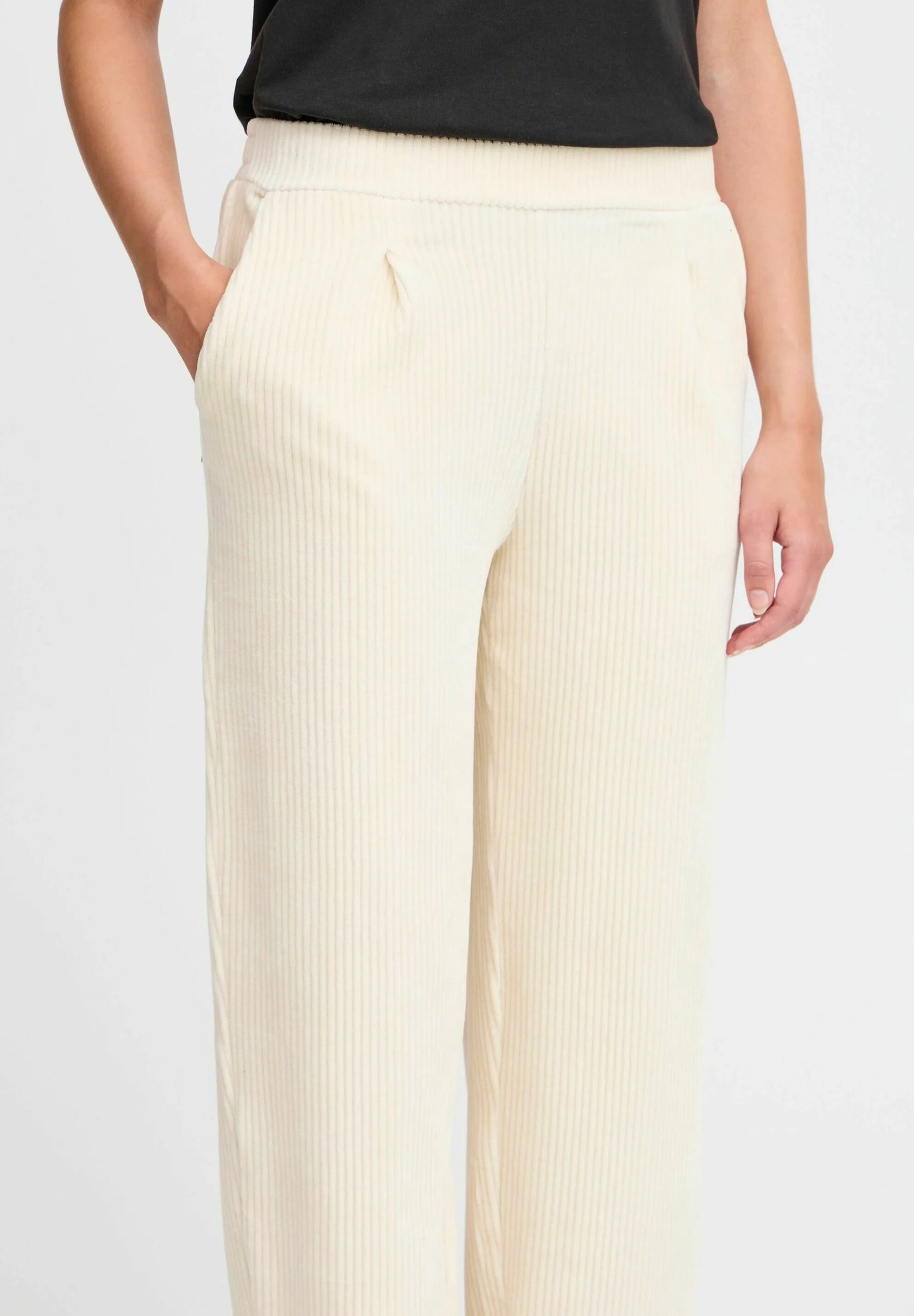 Pantalon Ihtamary Cropped