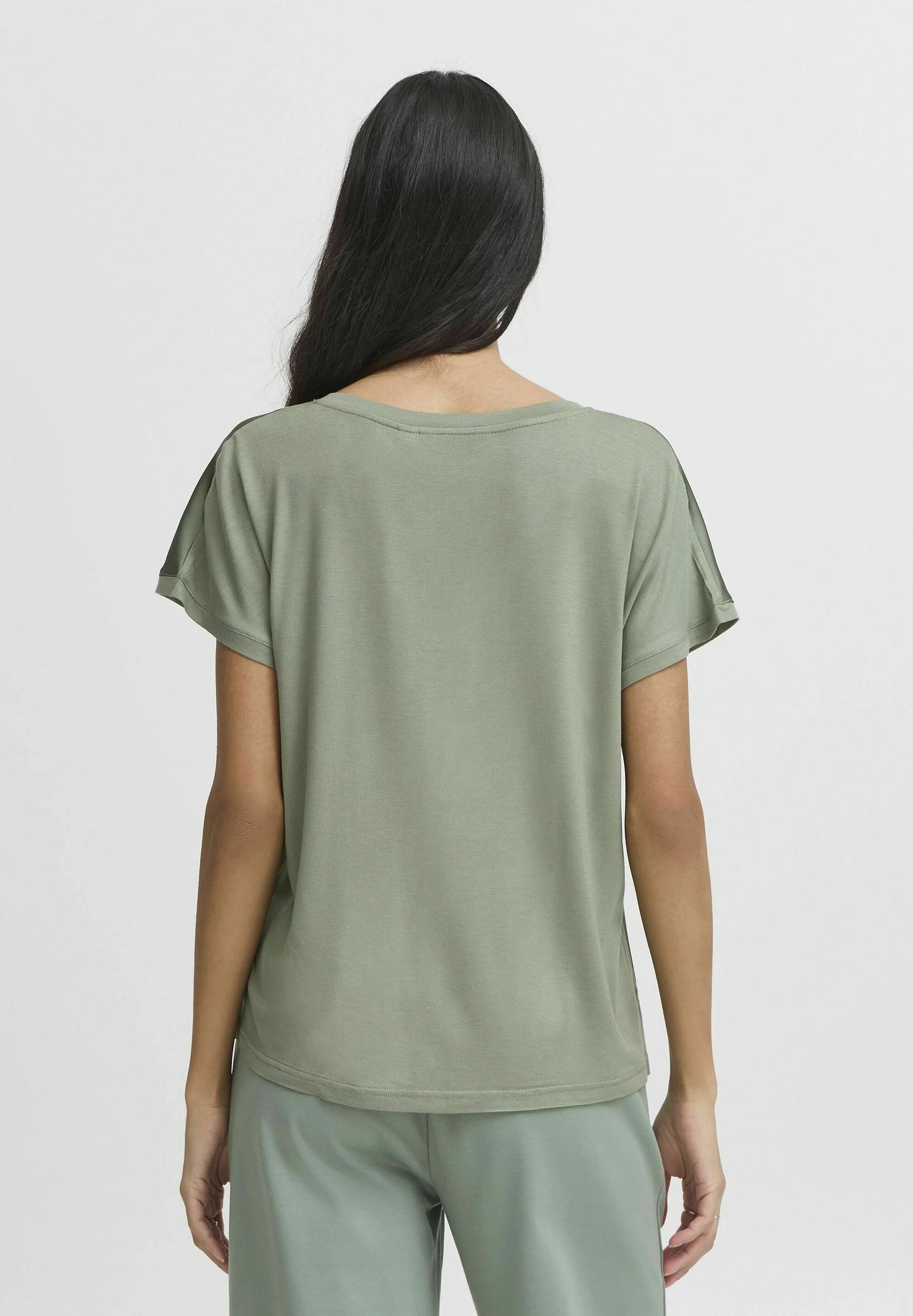 T-shirt Byselita
