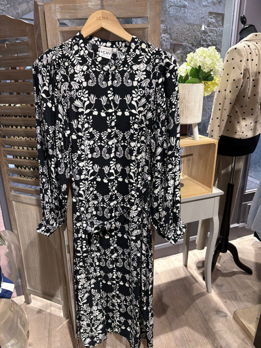 Robe ihgocina