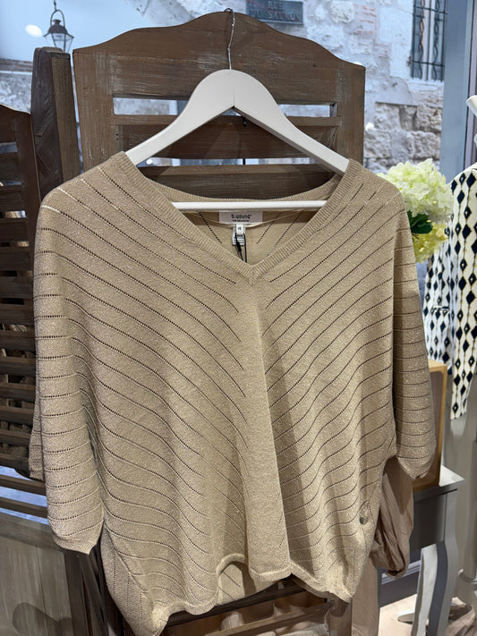 Haut SM bymobbe vneck