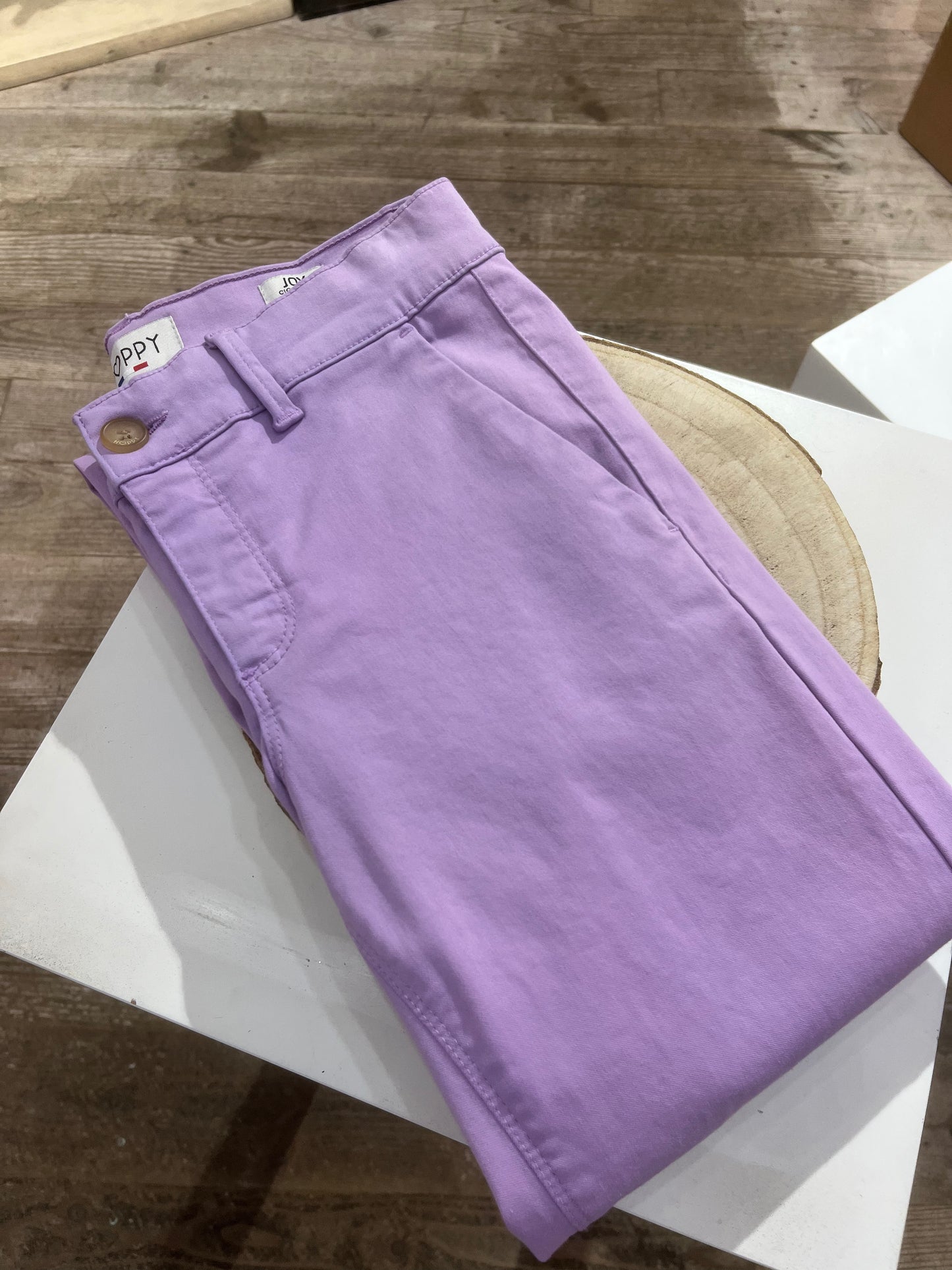 Chino Joy Iris